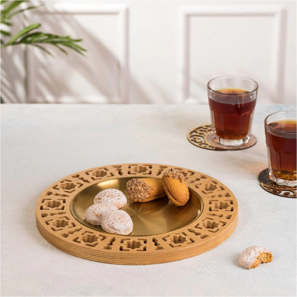 Round tray with metal plate - 30 cm